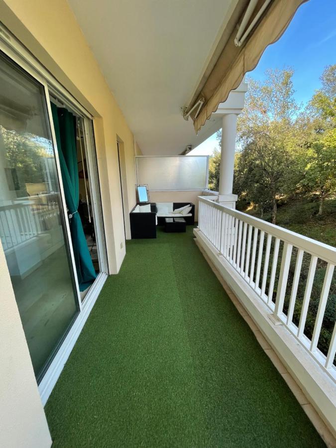 Residence Standing Riviera Golf Mandelieu Екстер'єр фото